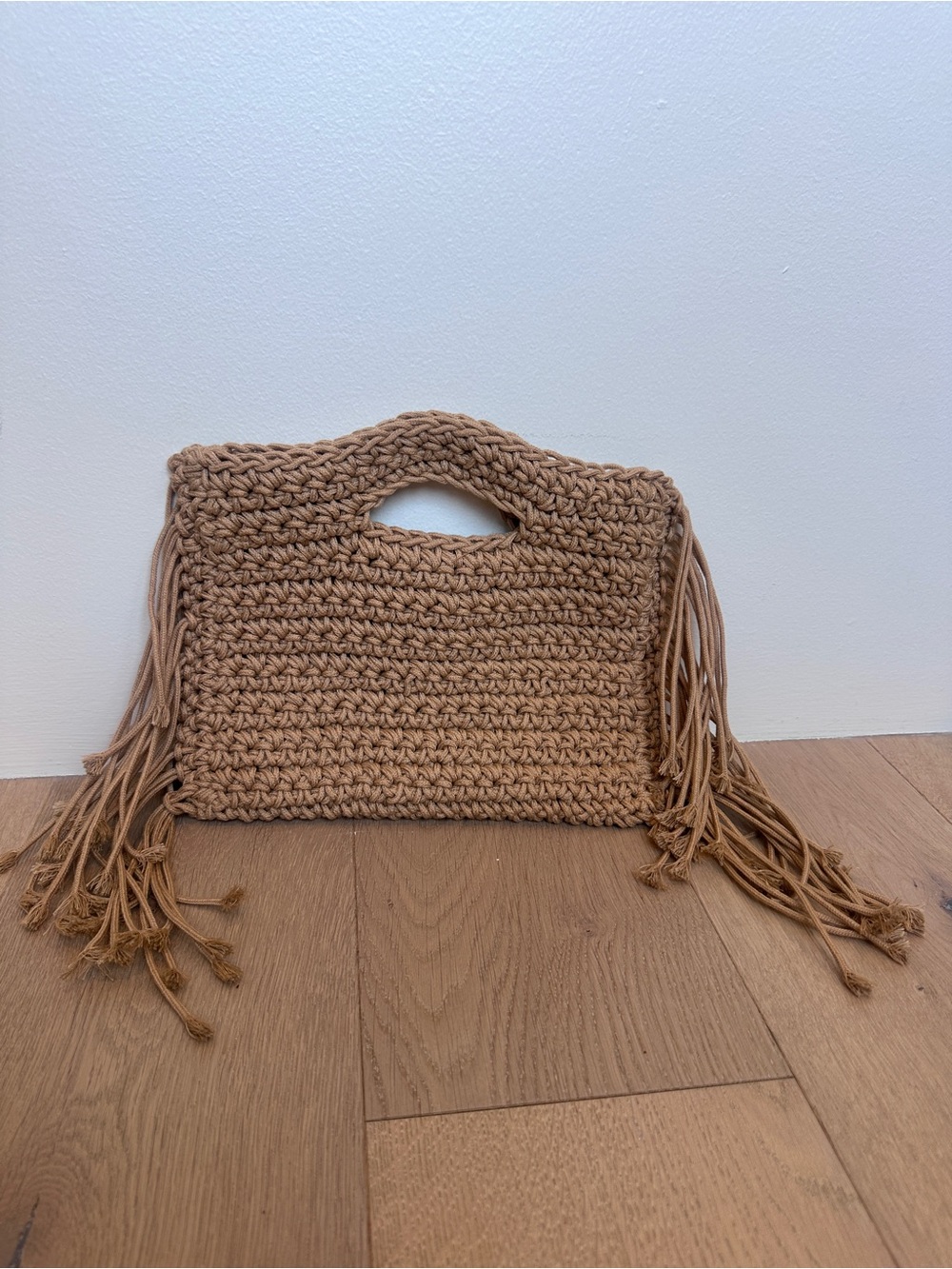 Urban Expressions Crochet Fringe Handbag – Tan
